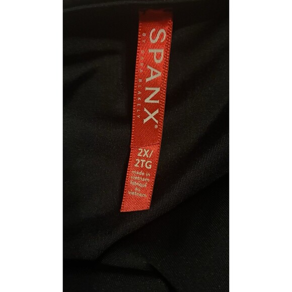 Spanx Black And White Faux Leather Side Striped Leggings Size 2XL - Picture 3 of 4